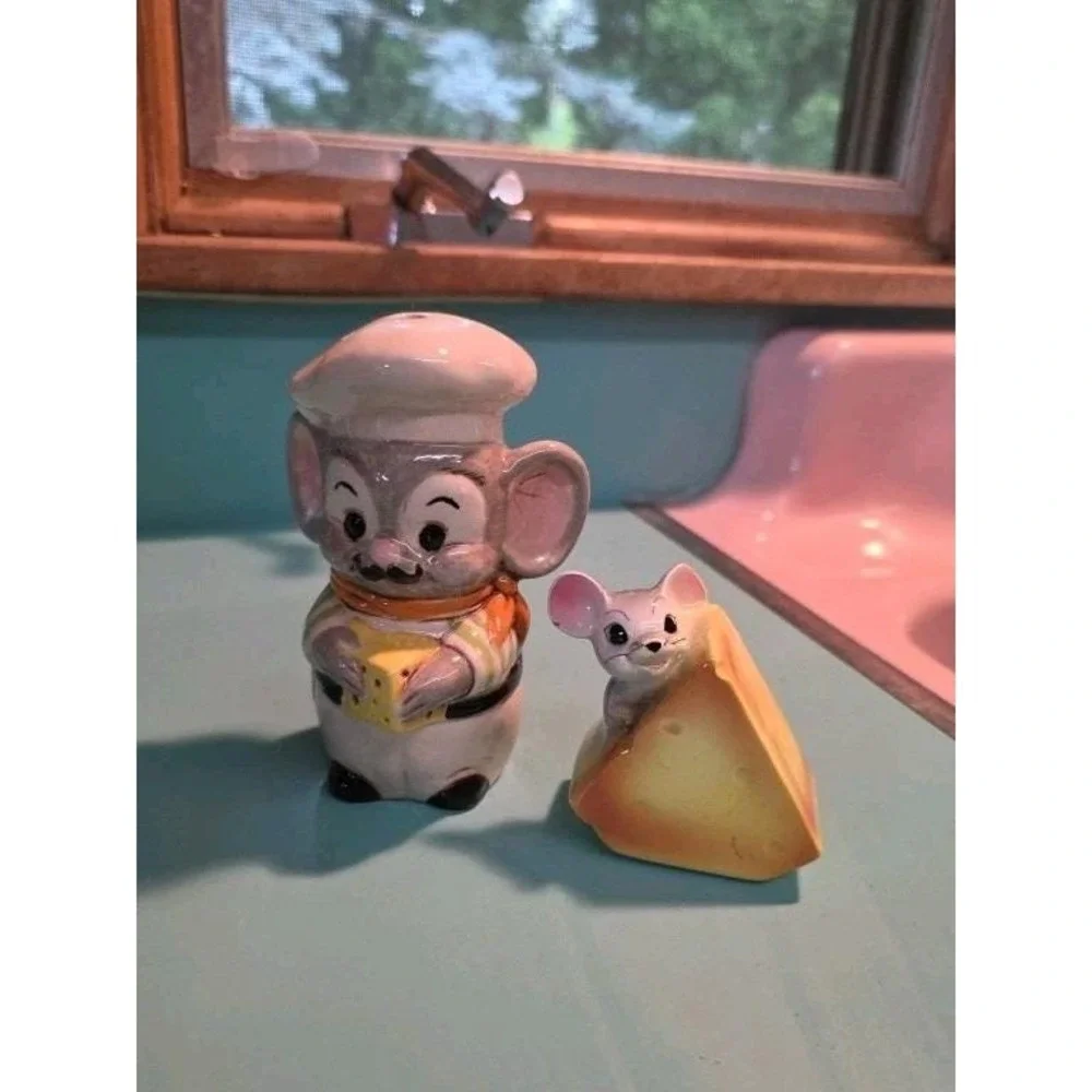 Vintage Mouse Chef & Cheese Salt Pepper Shakers Made in Japan Ceramic...